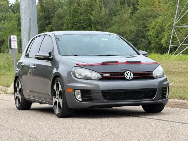 Used 2011 Volkswagen Golf 4-Door FWD image 4