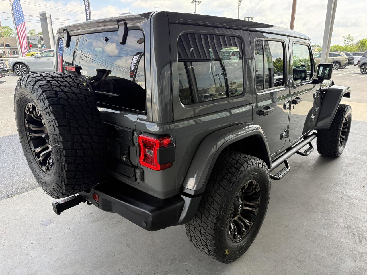 Used 2020 Jeep Wrangler Unlimited Rubicon w/ Quick Order Package 28Y Recon AWD/4WD image 6