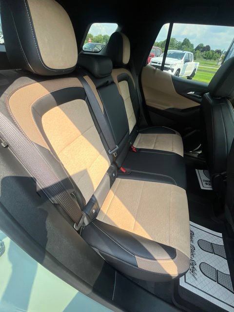 Used 2026 Chevrolet Equinox ACTIV w/ Safety and Technology Package AWD/4WD image 23