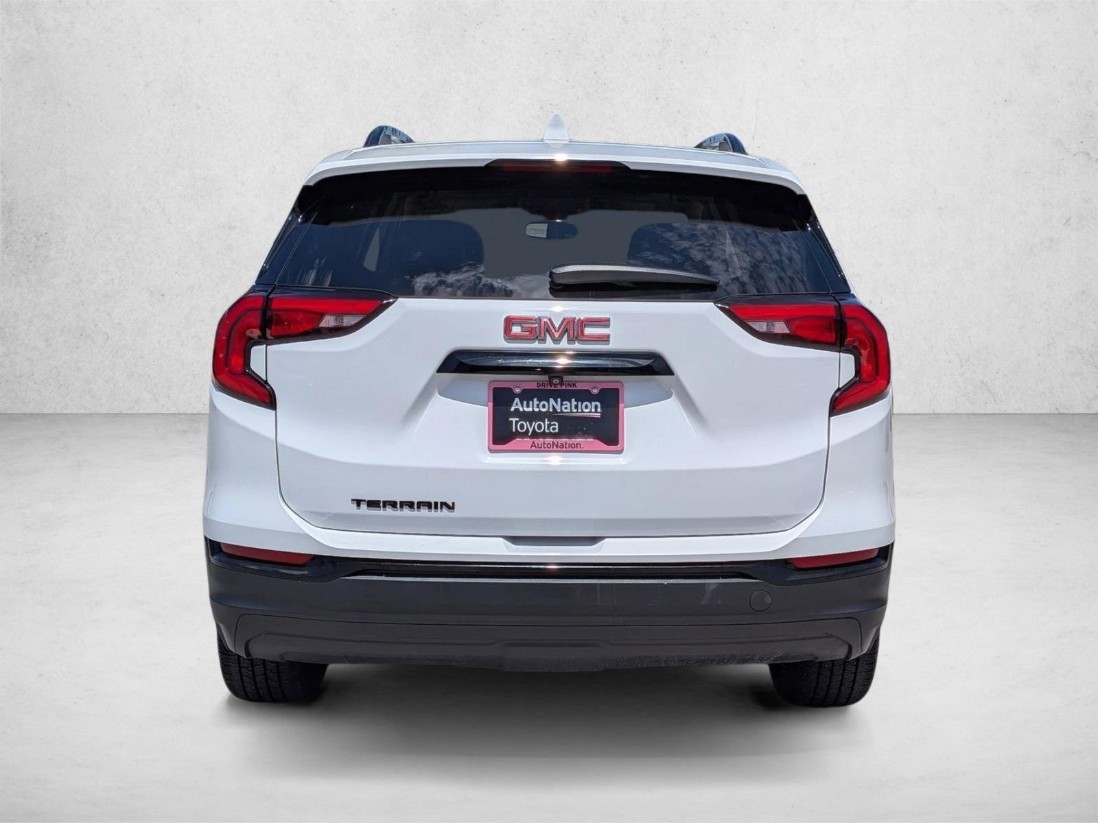Used 2021 GMC Terrain SLT w/ Elevation Edition FWD image 7