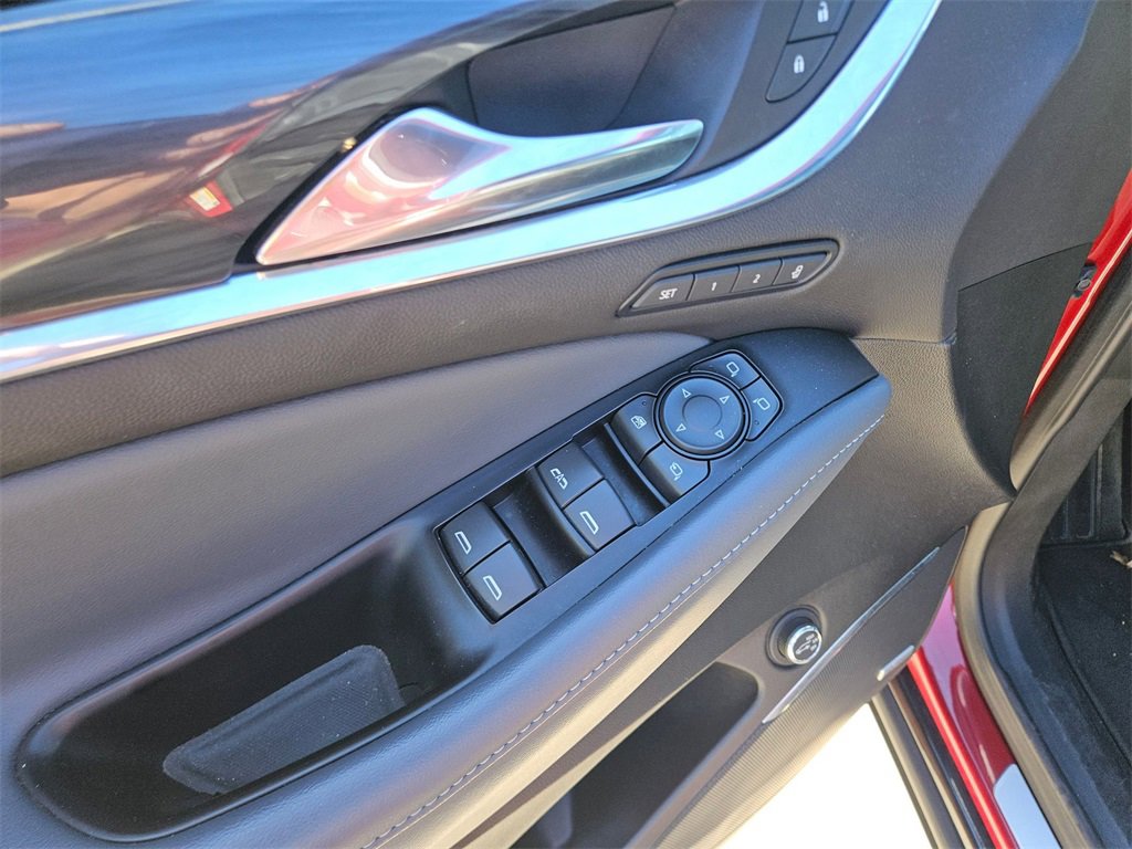 Used 2024 Buick Enclave Premium image 13