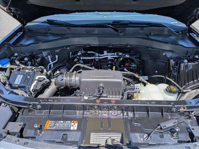 Used 2023 Ford Explorer XLT w/ Equipment Group 202A AWD/4WD image 25