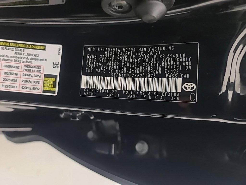 Used 2024 Toyota Corolla LE FWD image 38