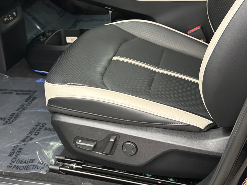 Certified 2025 Kia EV6 GT-Line AWD/4WD image 24