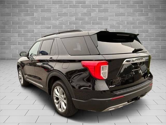 Certified 2023 Ford Explorer XLT w/ Equipment Group 202A AWD/4WD image 9
