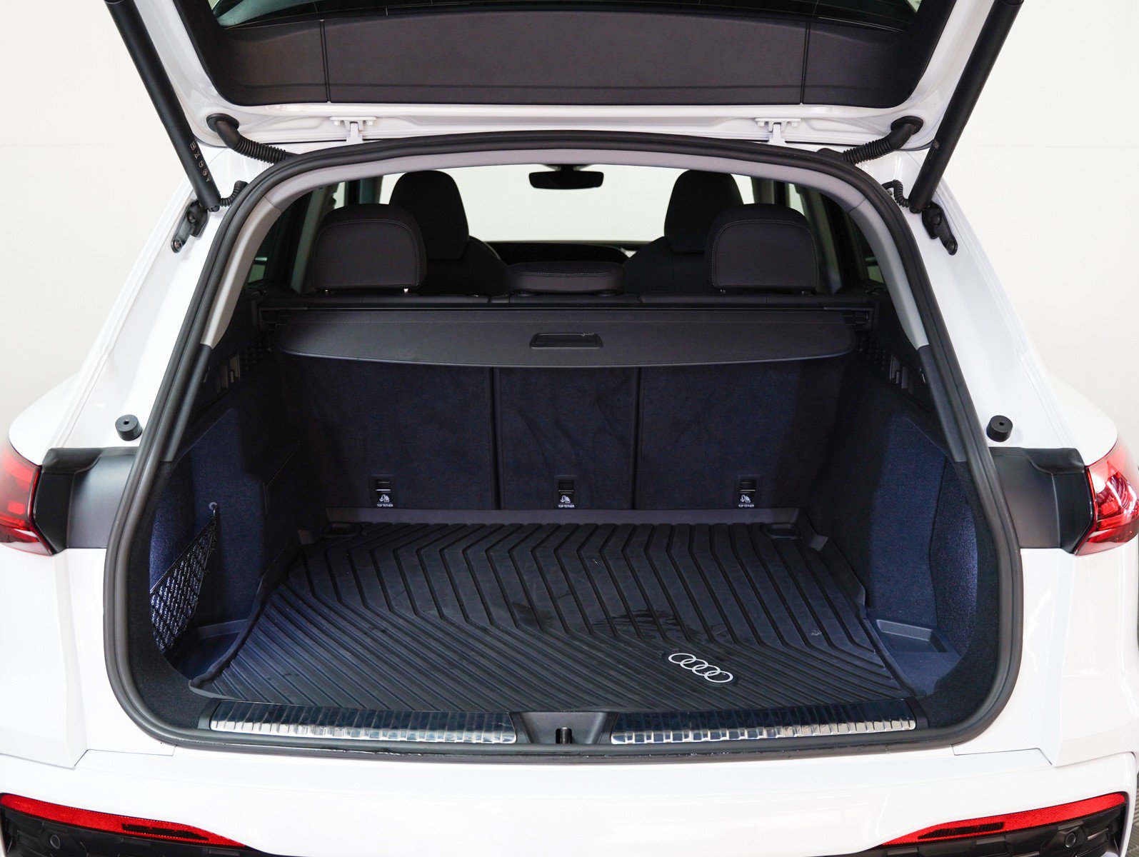 Certified 2025 Audi Q5 Premium Plus w/ Premium Plus image 12