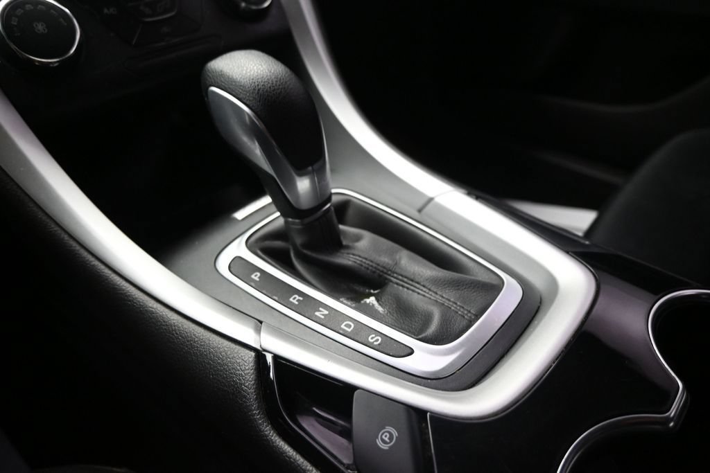 Used 2016 Ford Fusion SE AWD/4WD image 19