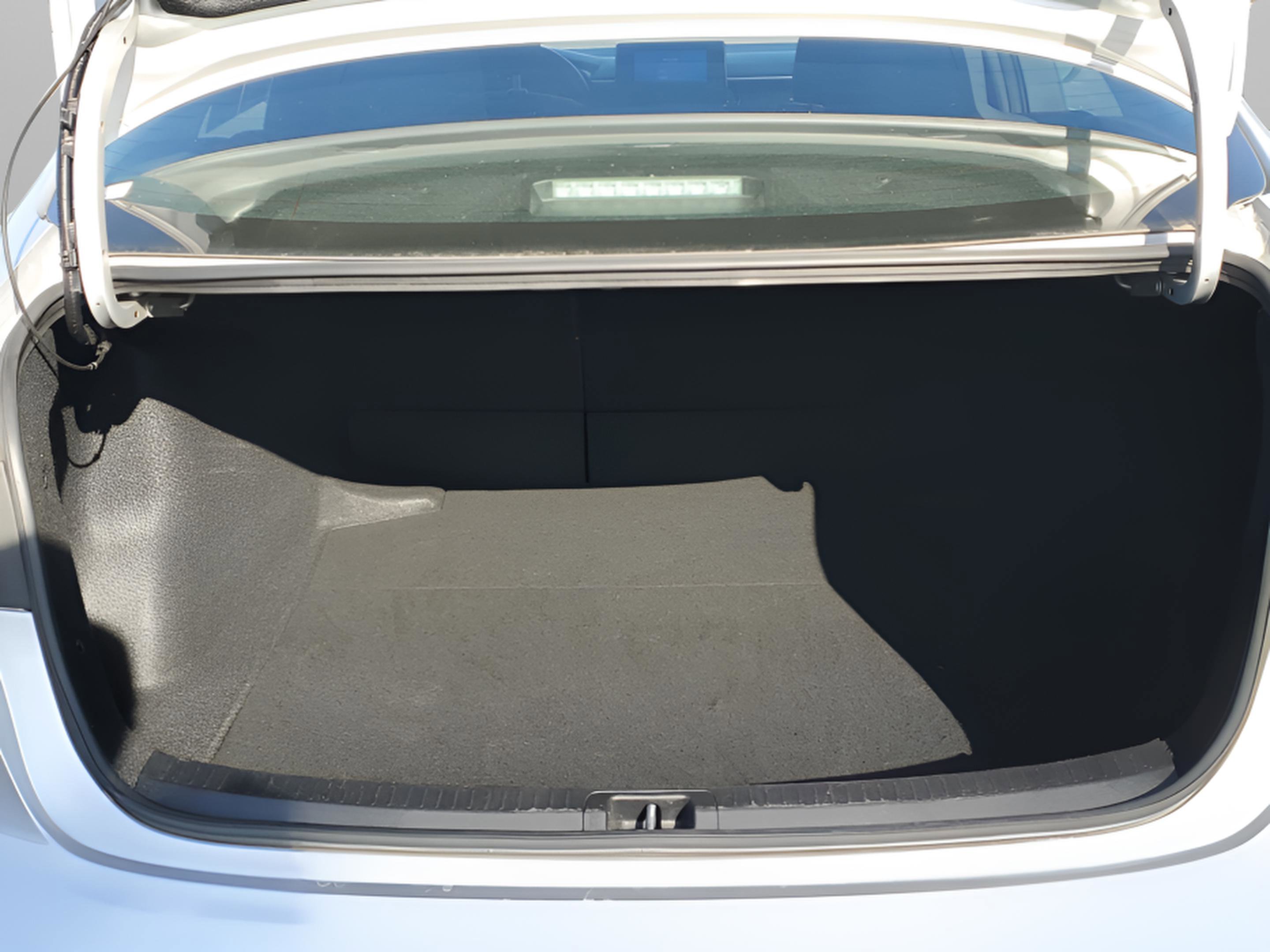 Used 2023 Toyota Corolla LE FWD image 7