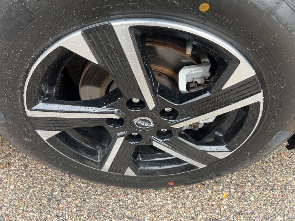 Certified 2024 Nissan Sentra SV image 35