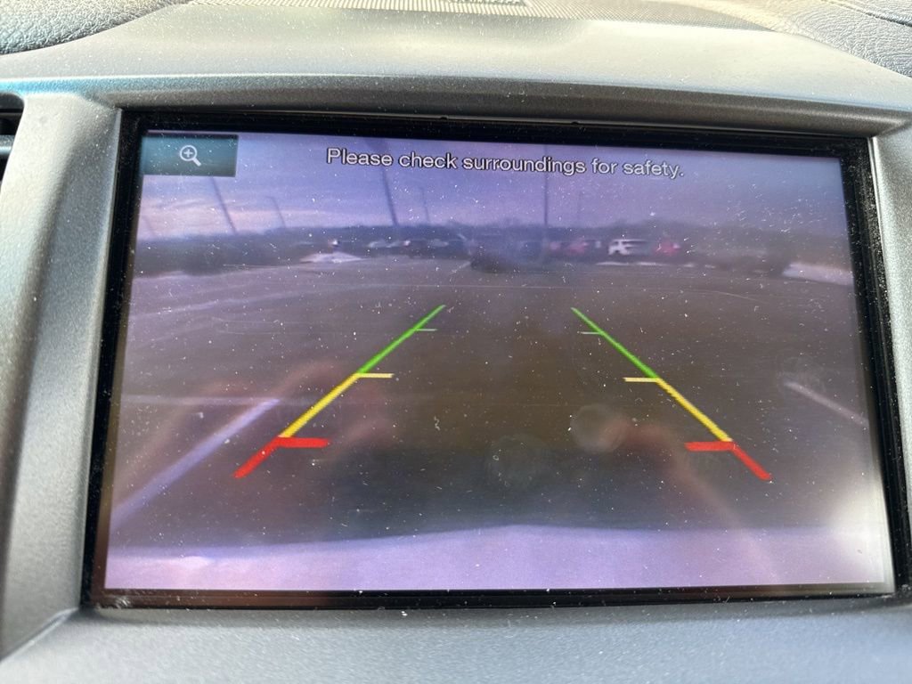 Used 2013 Lincoln MKS image 11