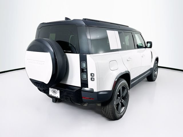 Used 2026 Land Rover Defender 110 S AWD/4WD image 5