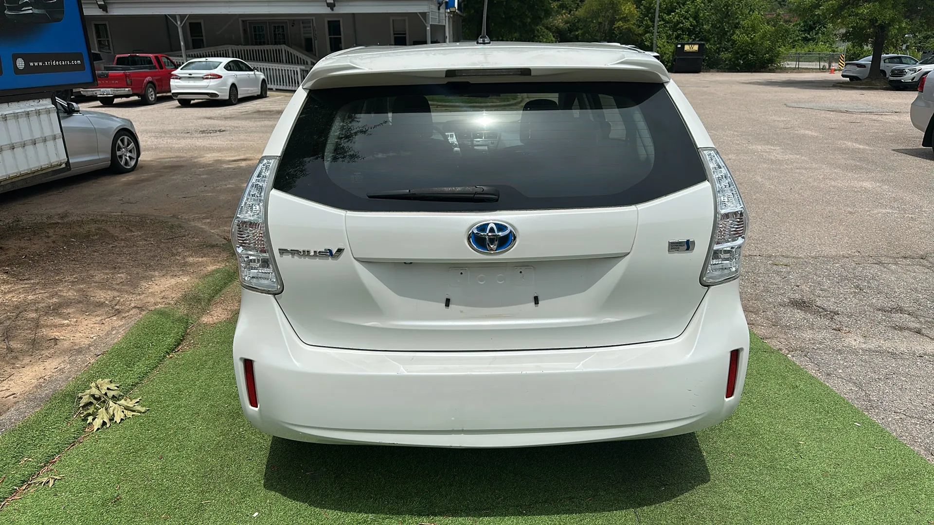 Used 2012 Toyota Prius V Two FWD image 6