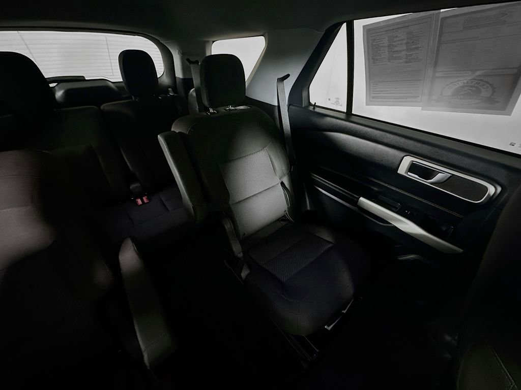 Used 2022 Ford Explorer XLT RWD image 14