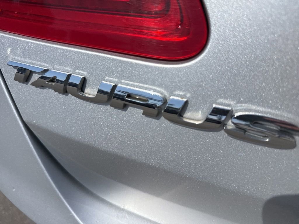 Used 2013 Ford Taurus SEL FWD image 5
