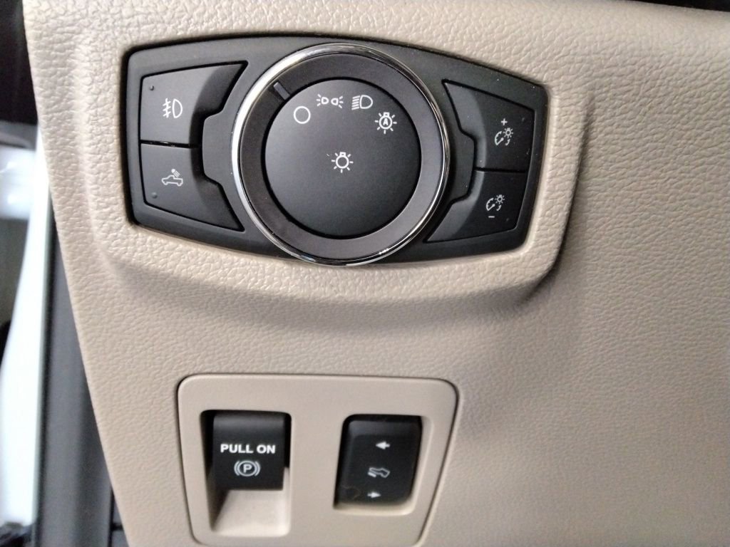 Used 2019 Ford F150 Limited image 16