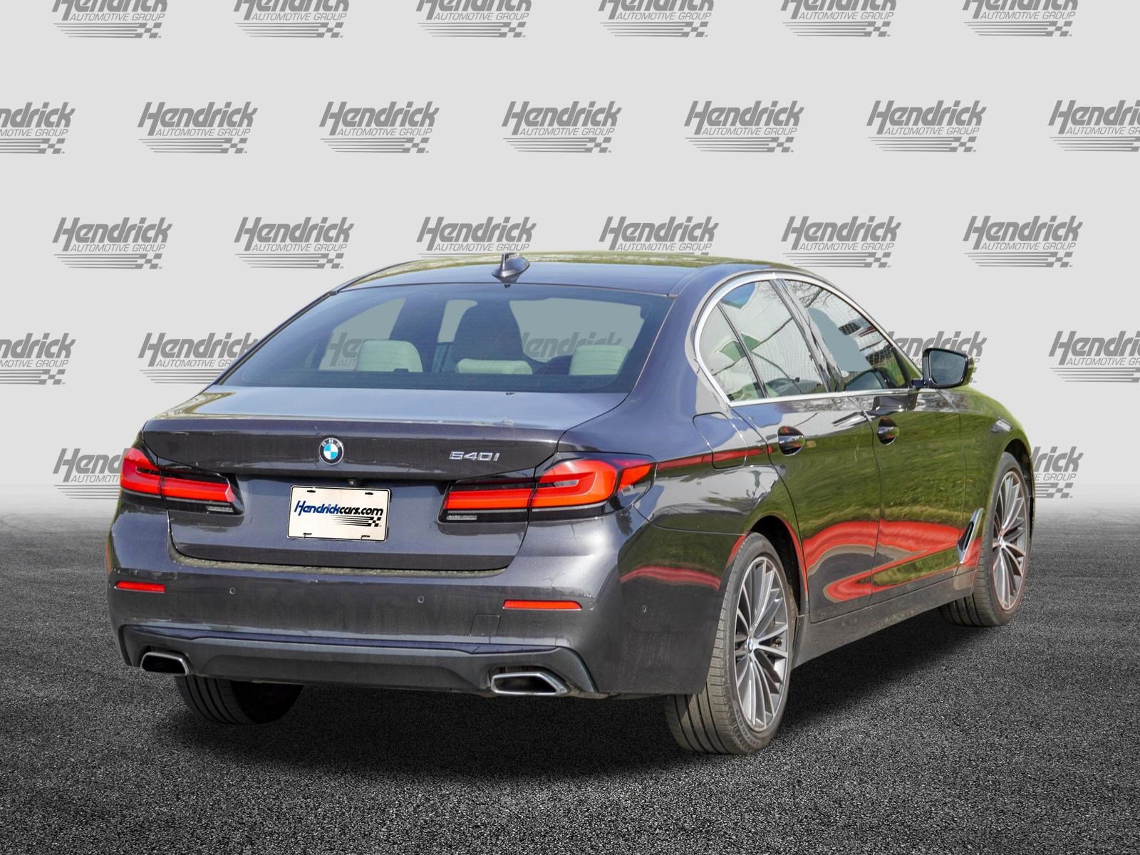 Used 2021 BMW 540i w/ Premium Package image 8