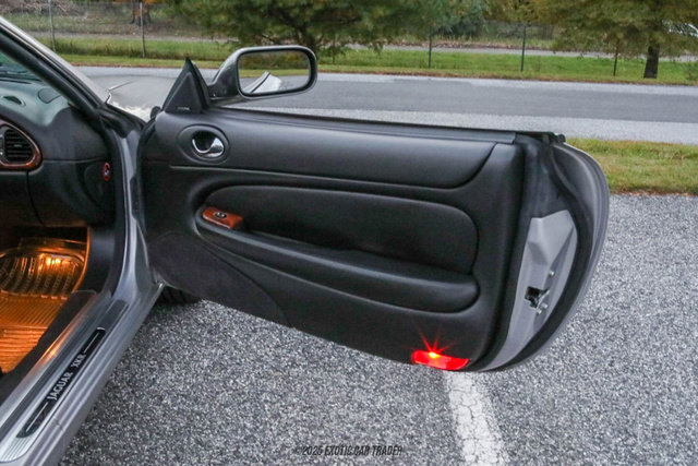 Used 2001 Jaguar XK8 Convertible image 44