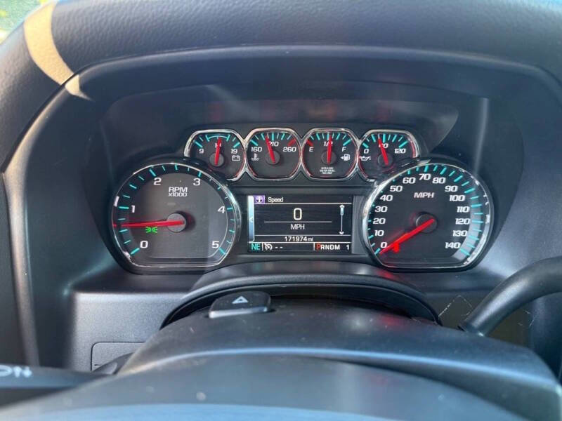 Used 2016 Chevrolet Silverado 2500 LT w/ LT Convenience Package image 17