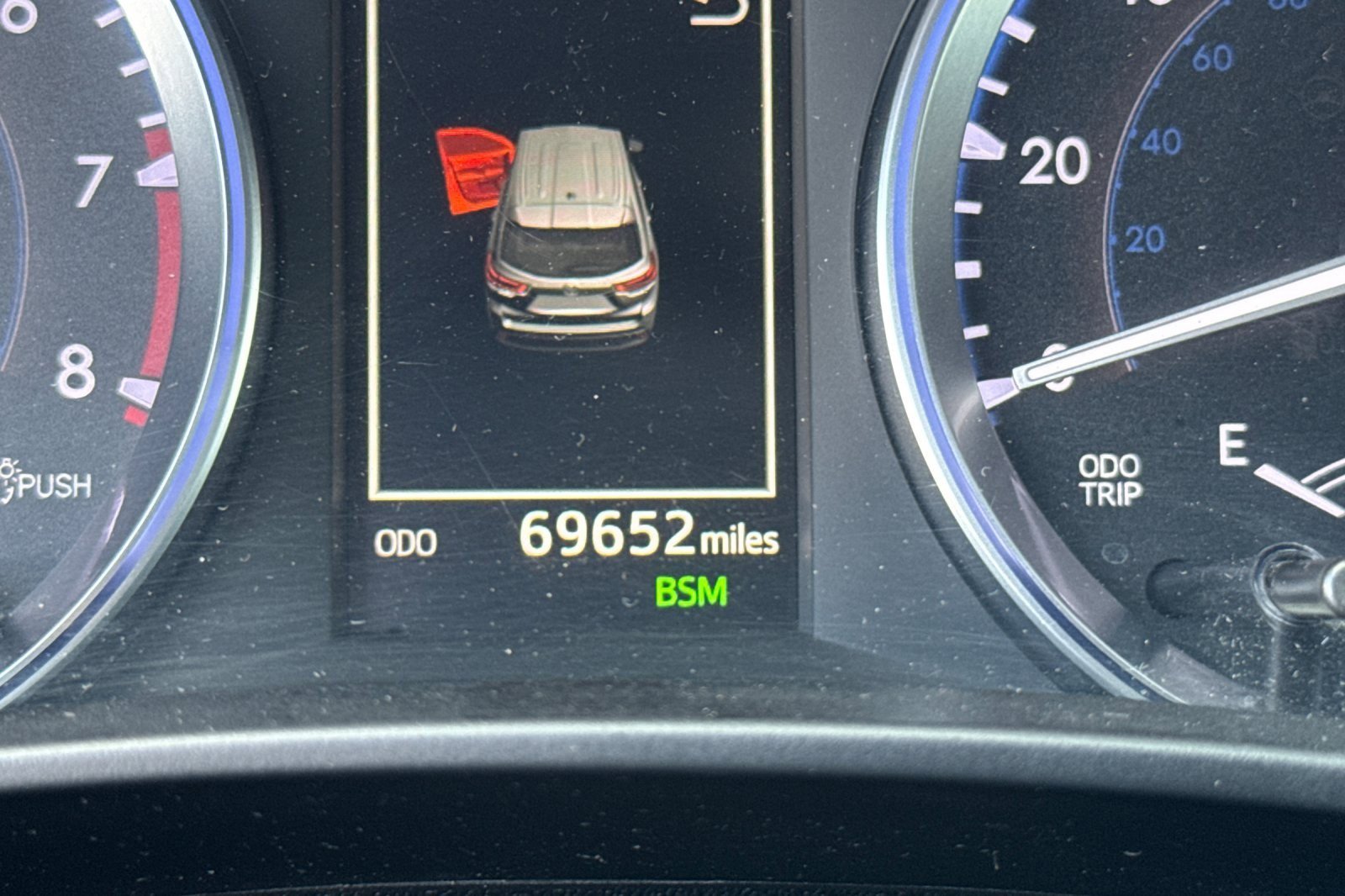 Certified 2018 Toyota Highlander XLE w/ Carpet Mat Package (TMS) image 26