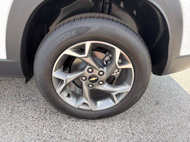 New 2026 Chevrolet Trax LT FWD image 14