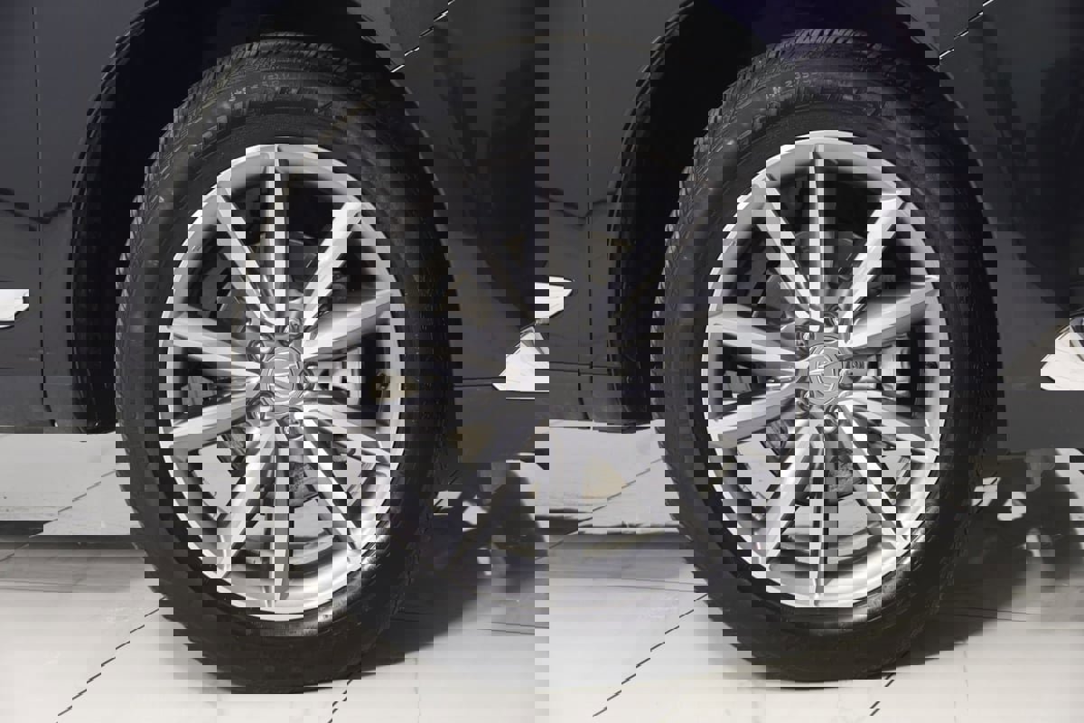 Used 2023 Acura RDX AWD w/ Technology Package image 16