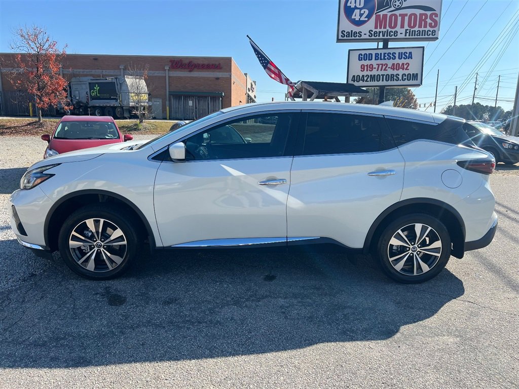 Used 2021 Nissan Murano S image 2