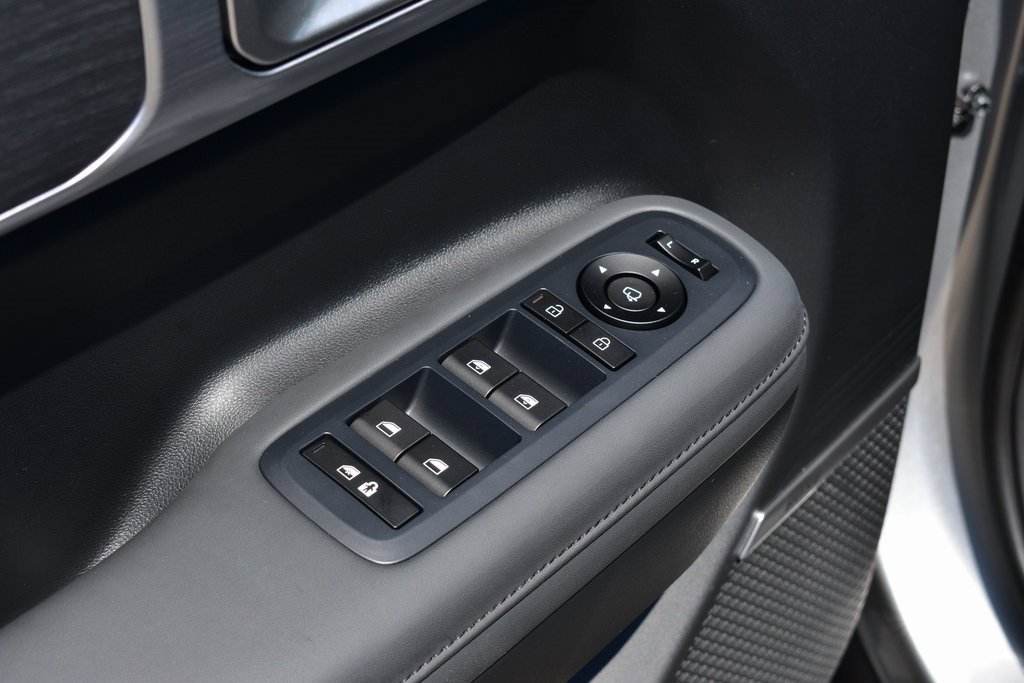 New 2025 Hyundai Santa Fe Limited image 16