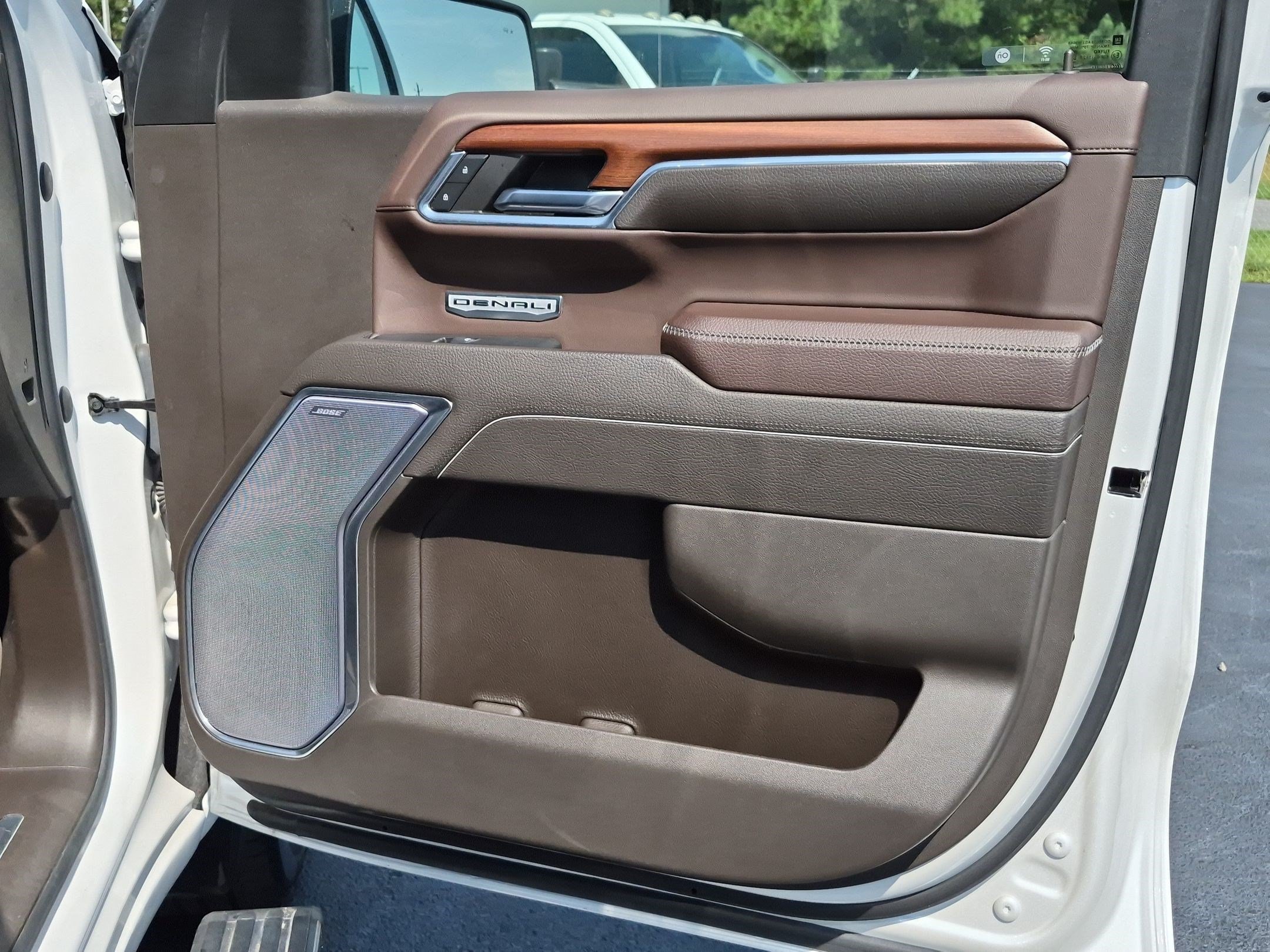 Used 2023 GMC Sierra 1500 Denali AWD/4WD image 34