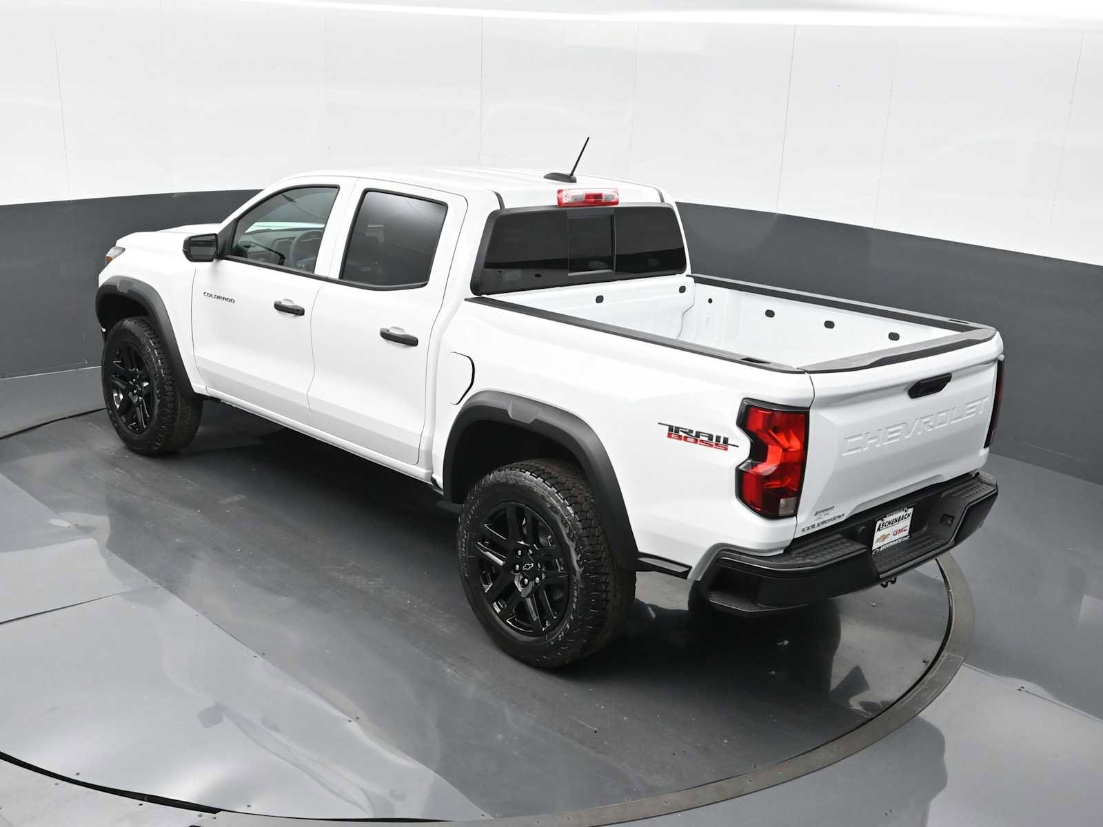 Used 2024 Chevrolet Colorado Trail Boss image 13