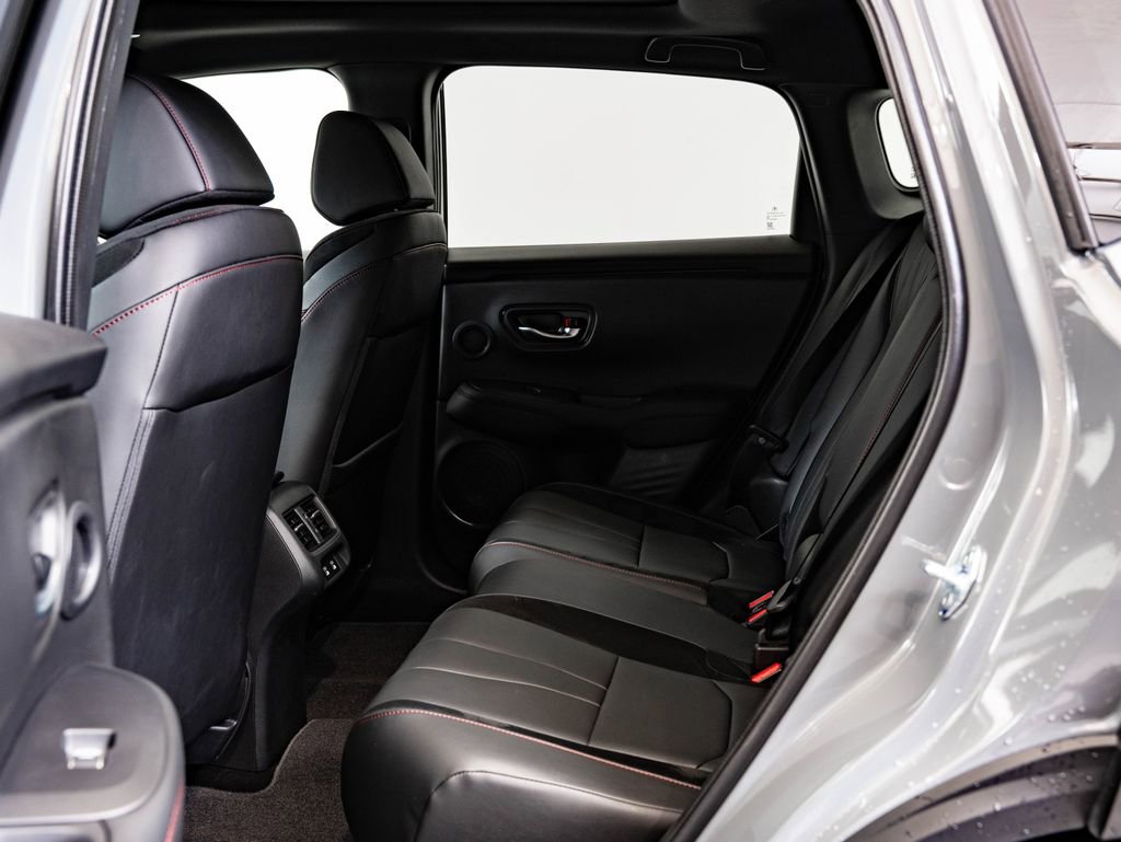 Certified 2025 Acura ADX A-Spec image 42