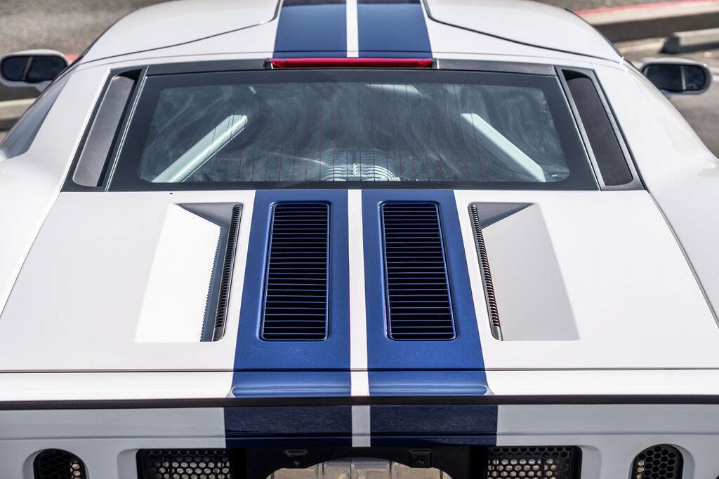 Used 2005 Ford GT image 62