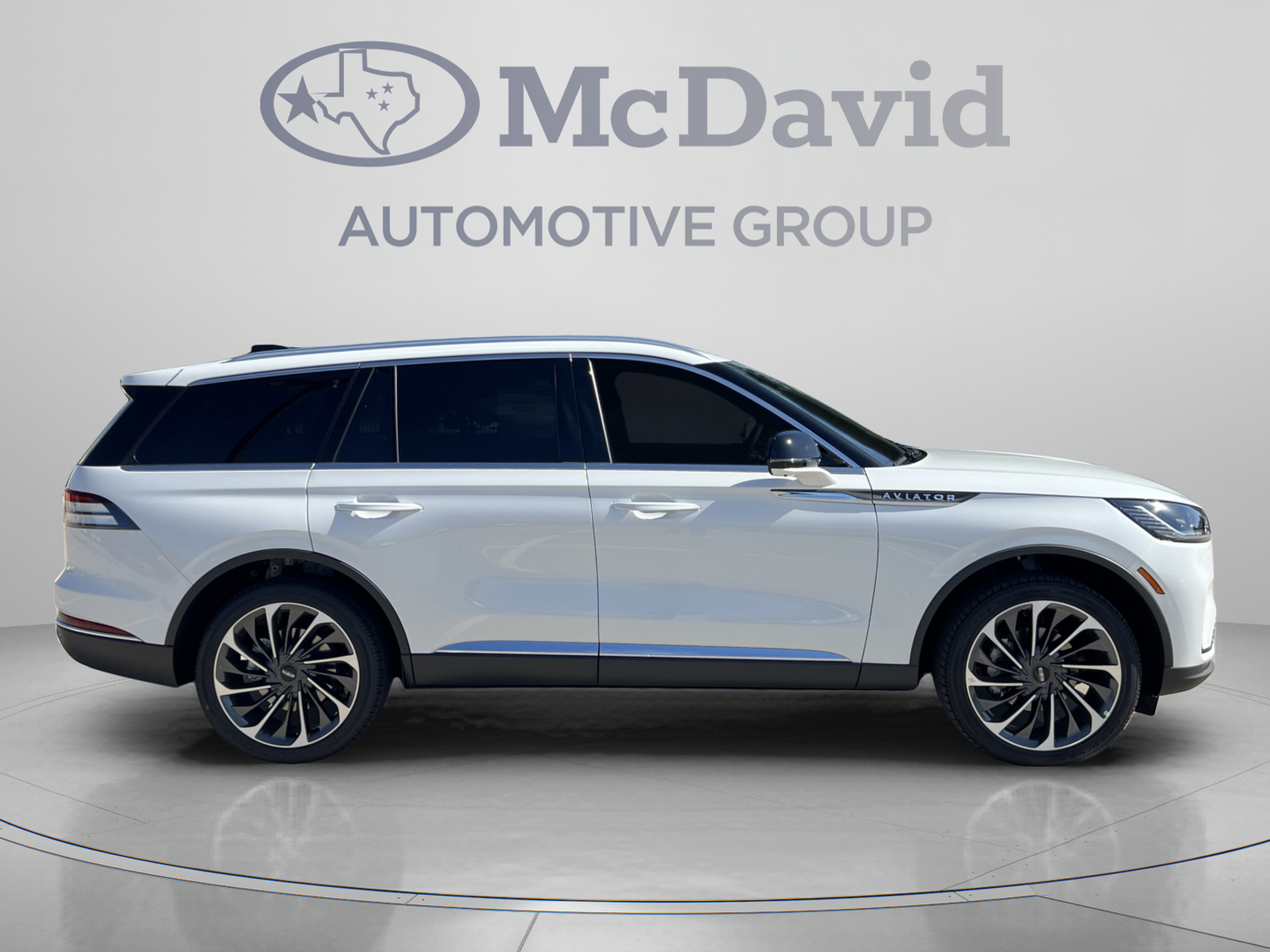 New 2026 Lincoln Aviator Reserve AWD/4WD image 8