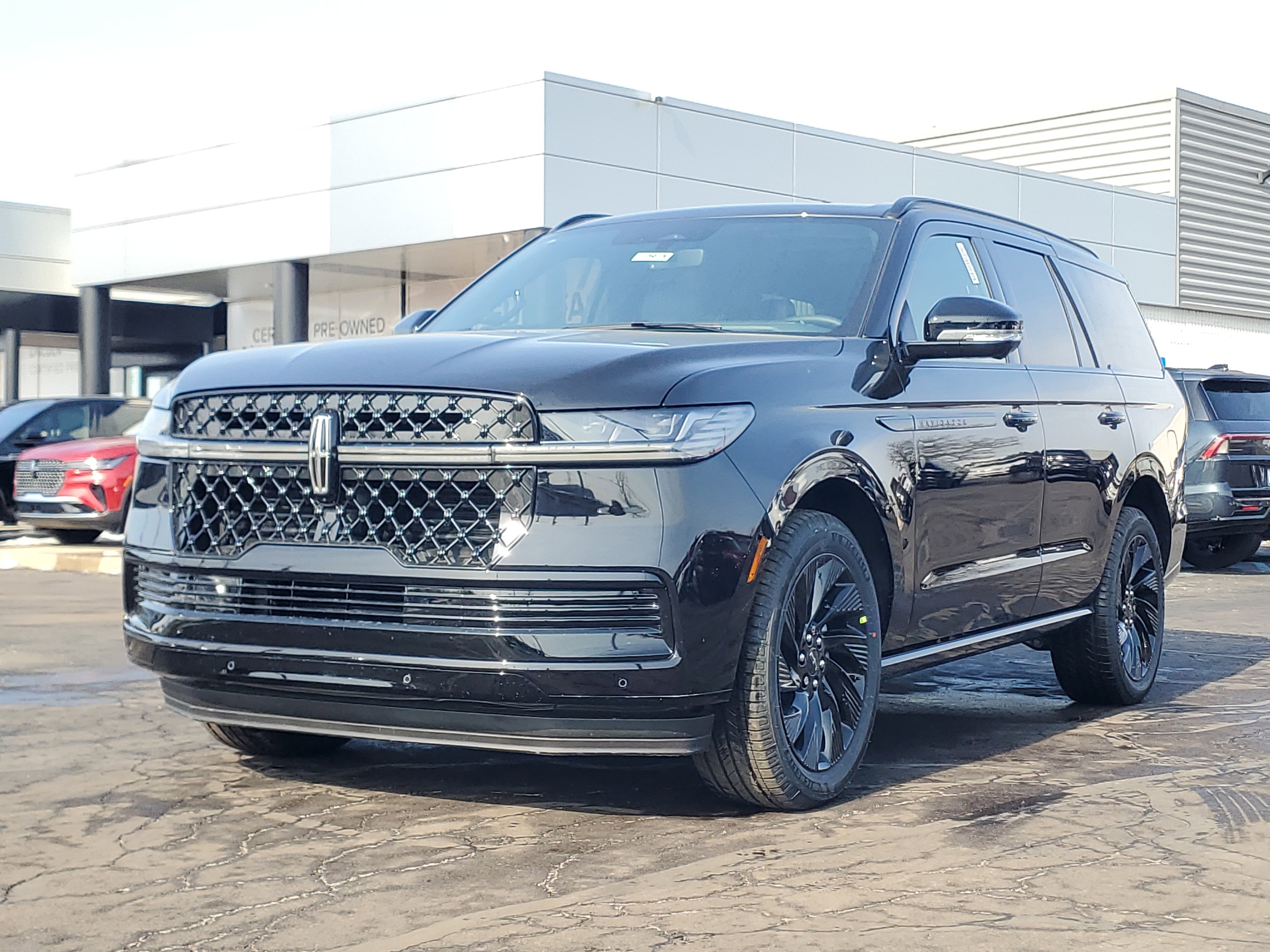 New 2026 Lincoln Navigator Reserve w/ Jet Appearance Package image 2