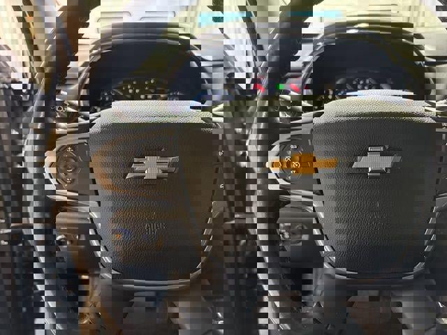 Used 2021 Chevrolet Traverse LT image 8