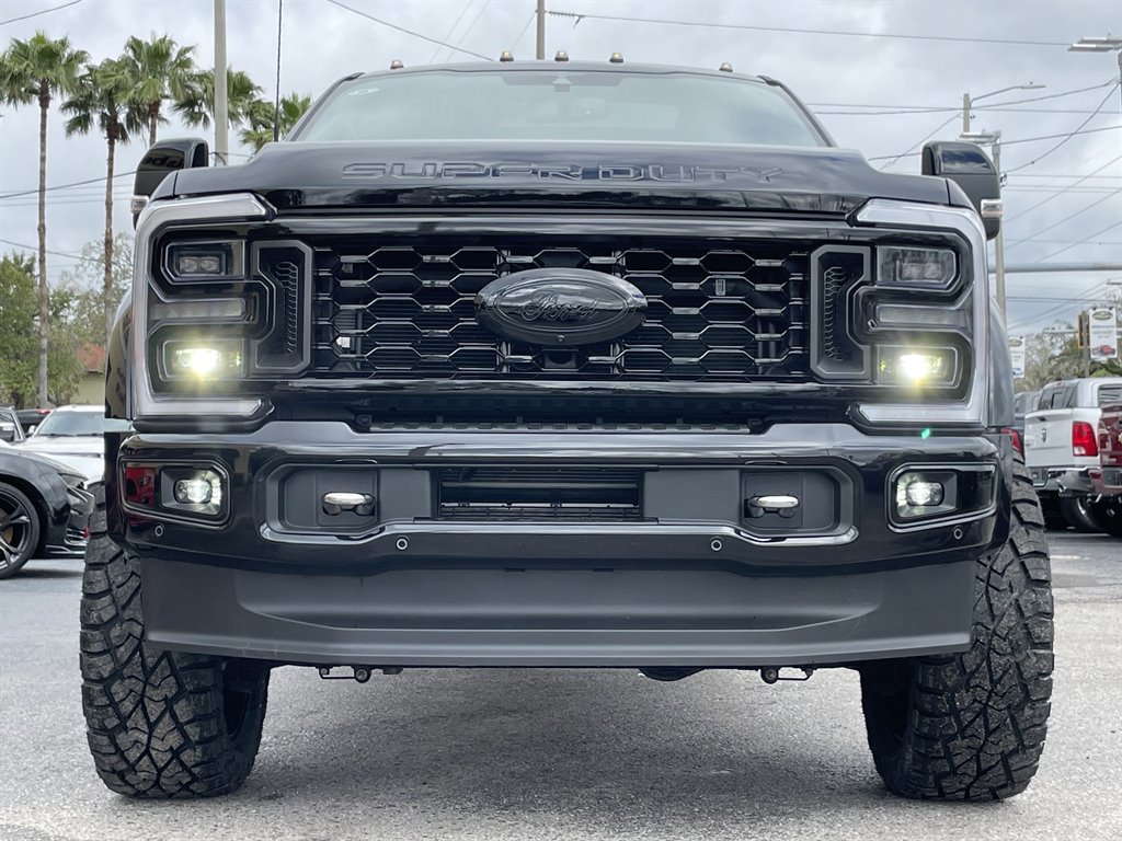 Used 2023 Ford F450 Platinum w/ FX4 Off-Road Package image 18