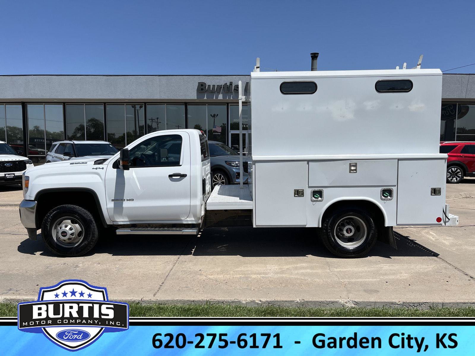 Used 2018 GMC Sierra 3500 4x4 Regular Cab w/ Sierra Convenience Package image 1