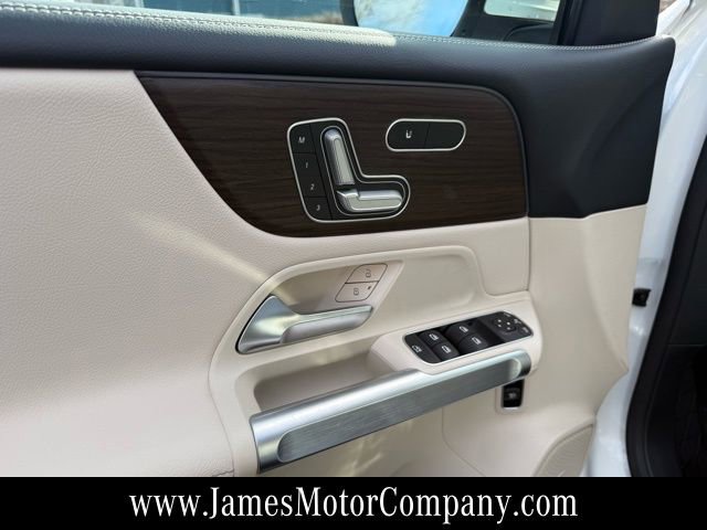 New 2026 Mercedes-Benz GLB 250 4MATIC image 12