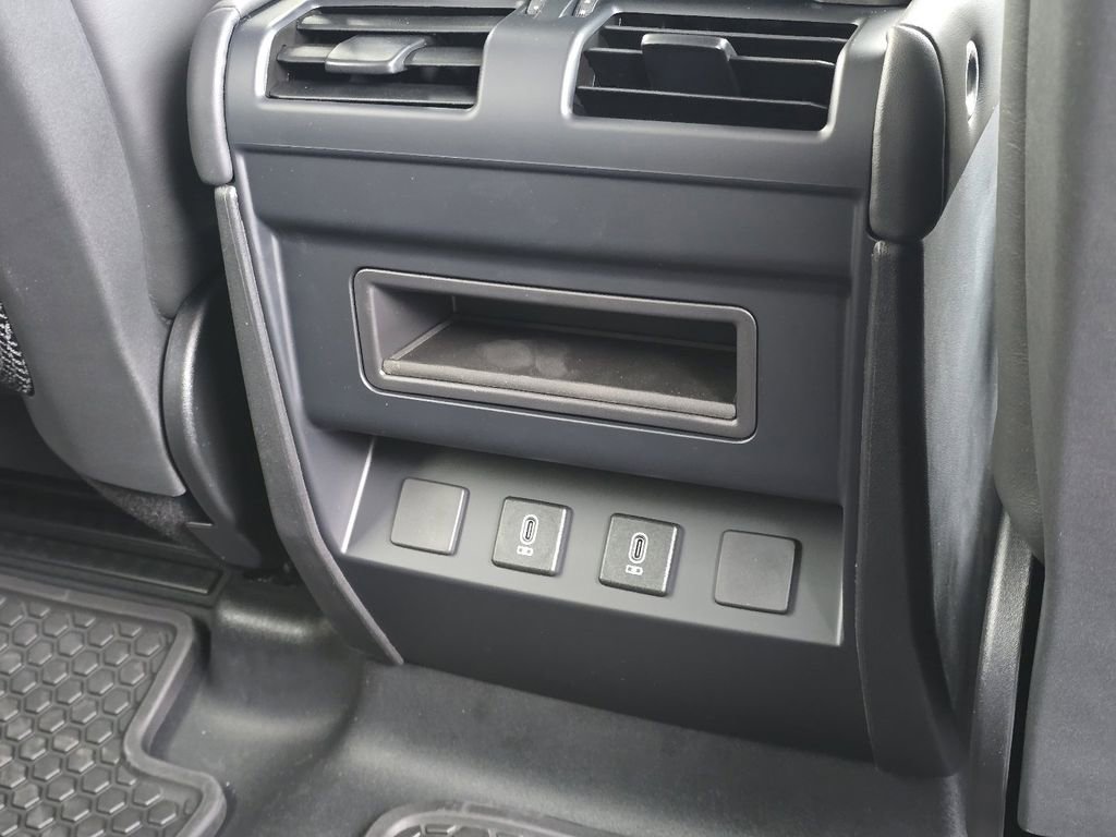 New 2026 Land Rover Defender 110 X-Dynamic SE AWD/4WD image 33