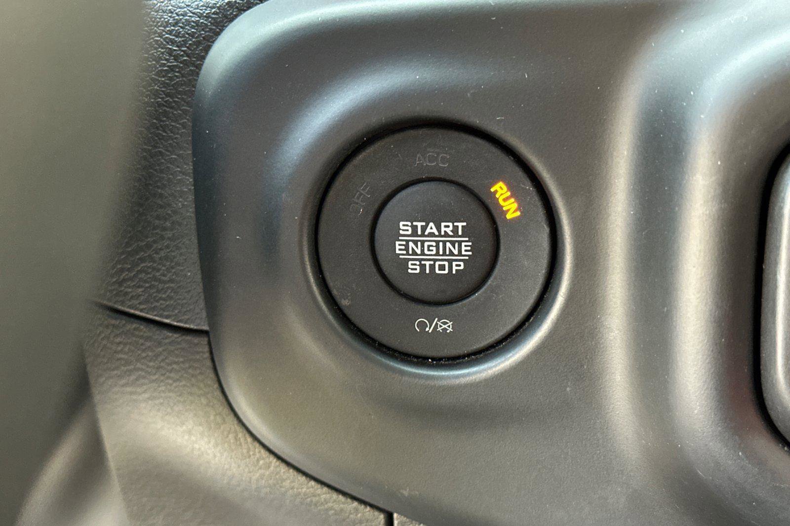 Used 2023 Jeep Wrangler Unlimited Rubicon 4xe image 25