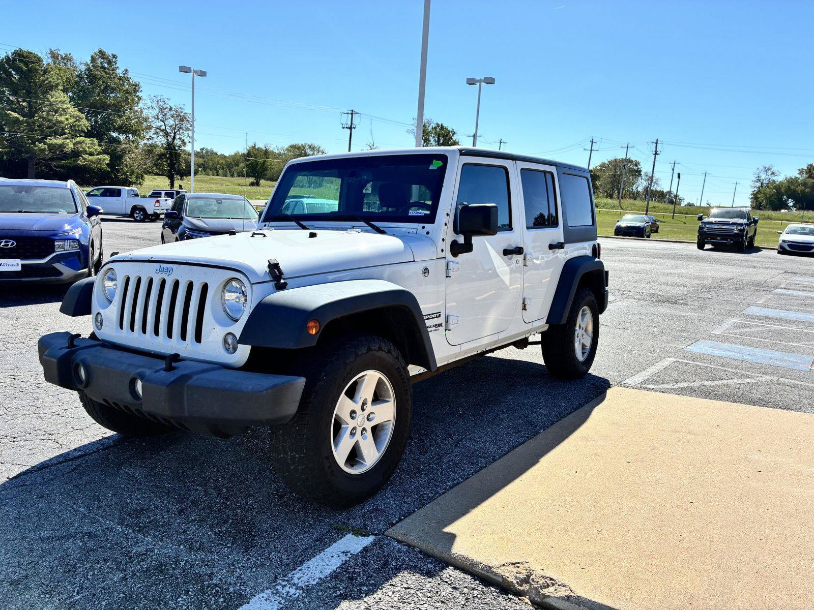 Used 2018 Jeep Wrangler Unlimited Sport S AWD/4WD image 4