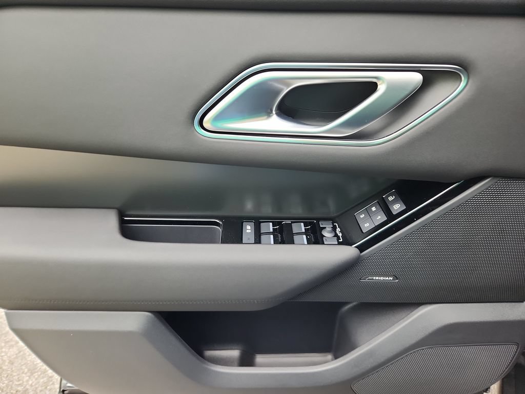 New 2026 Land Rover Range Rover Velar S AWD/4WD image 24