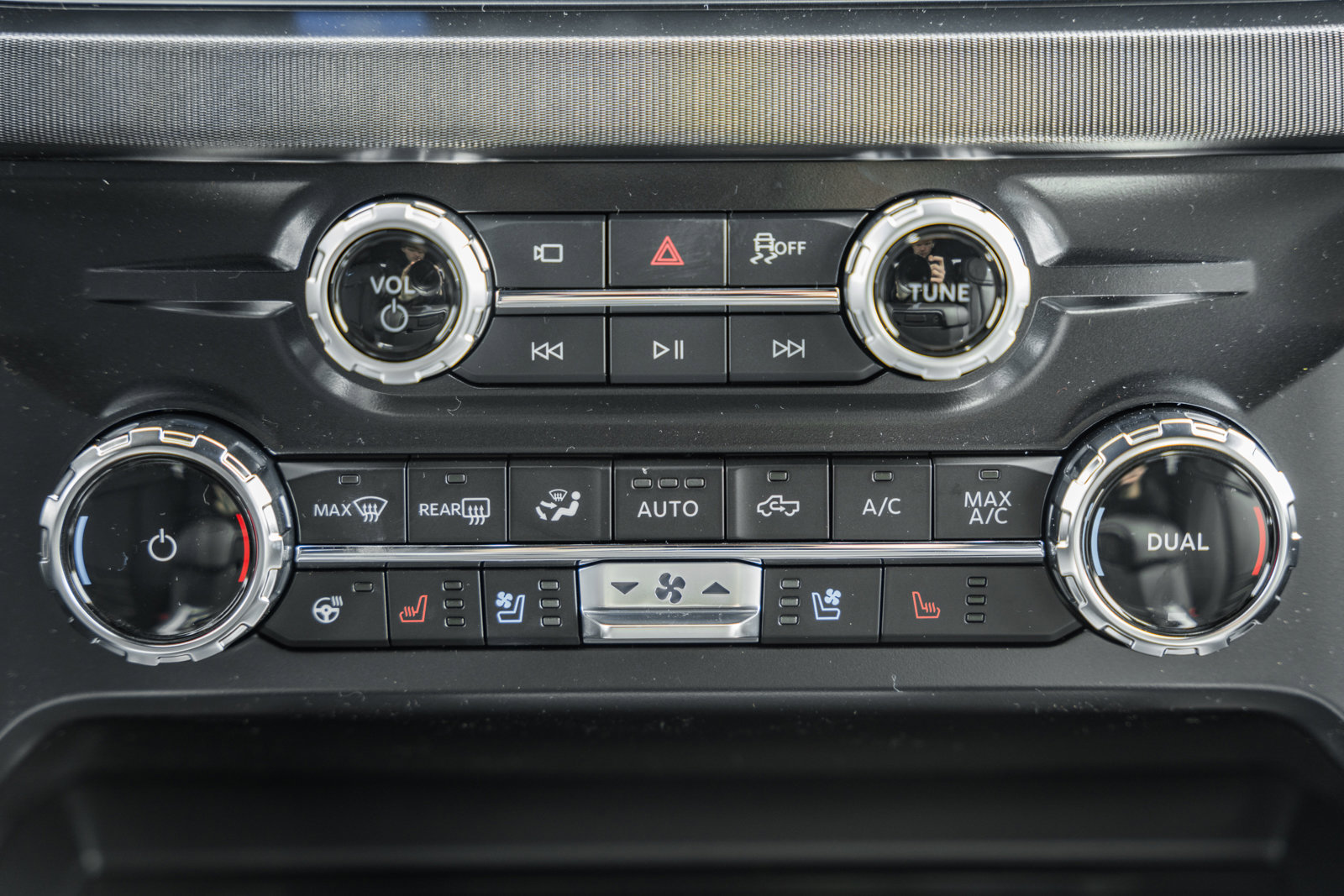 New 2026 Ford F250 Platinum w/ Tremor Off-Road Package image 31