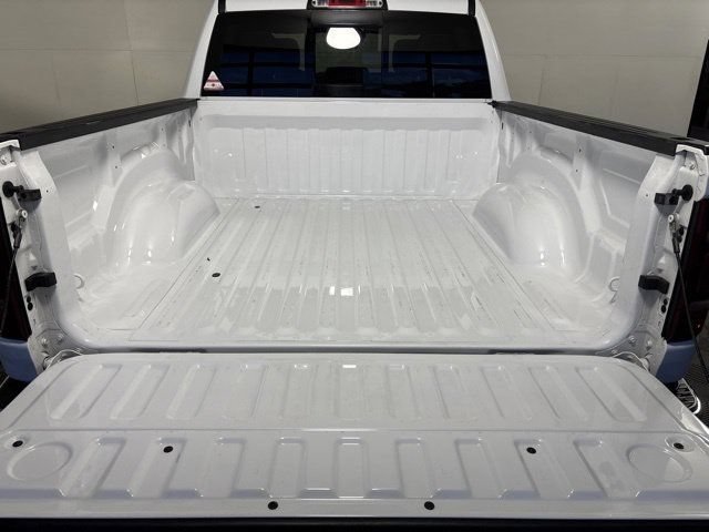 Used 2023 RAM 1500 Laramie AWD/4WD image 12