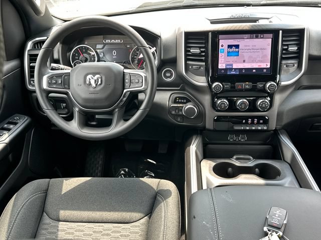 New 2026 RAM 1500 Express AWD/4WD image 17
