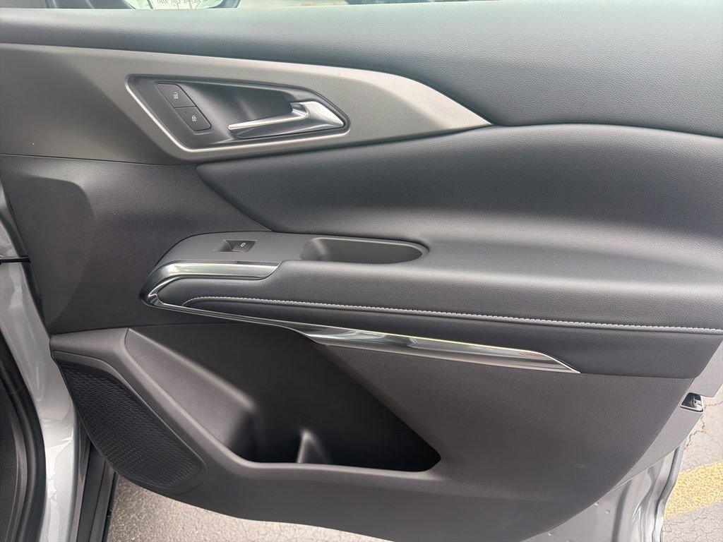 New 2026 Chevrolet Traverse LT w/ Midnight/Sport Edition image 28