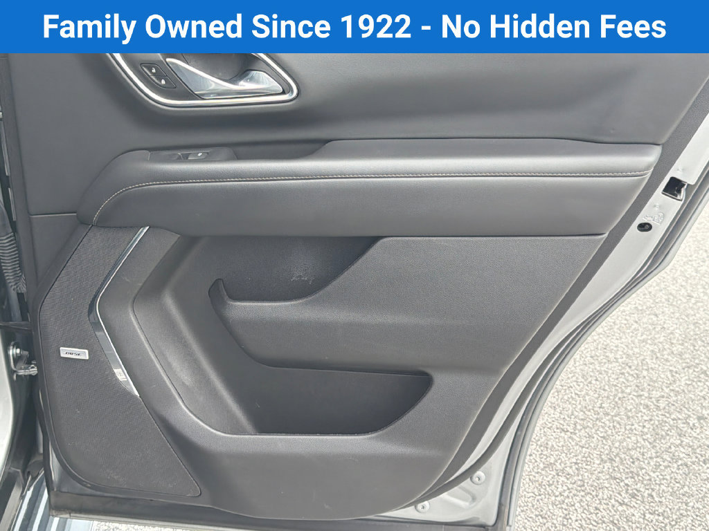 Used 2024 Chevrolet Tahoe LT RWD image 16