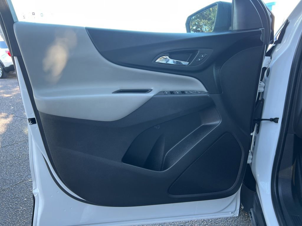 Used 2024 Chevrolet Equinox LS image 21