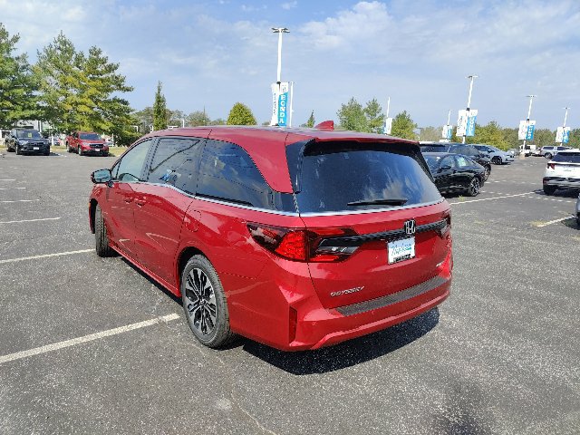 New 2027 Honda Odyssey Elite image 3