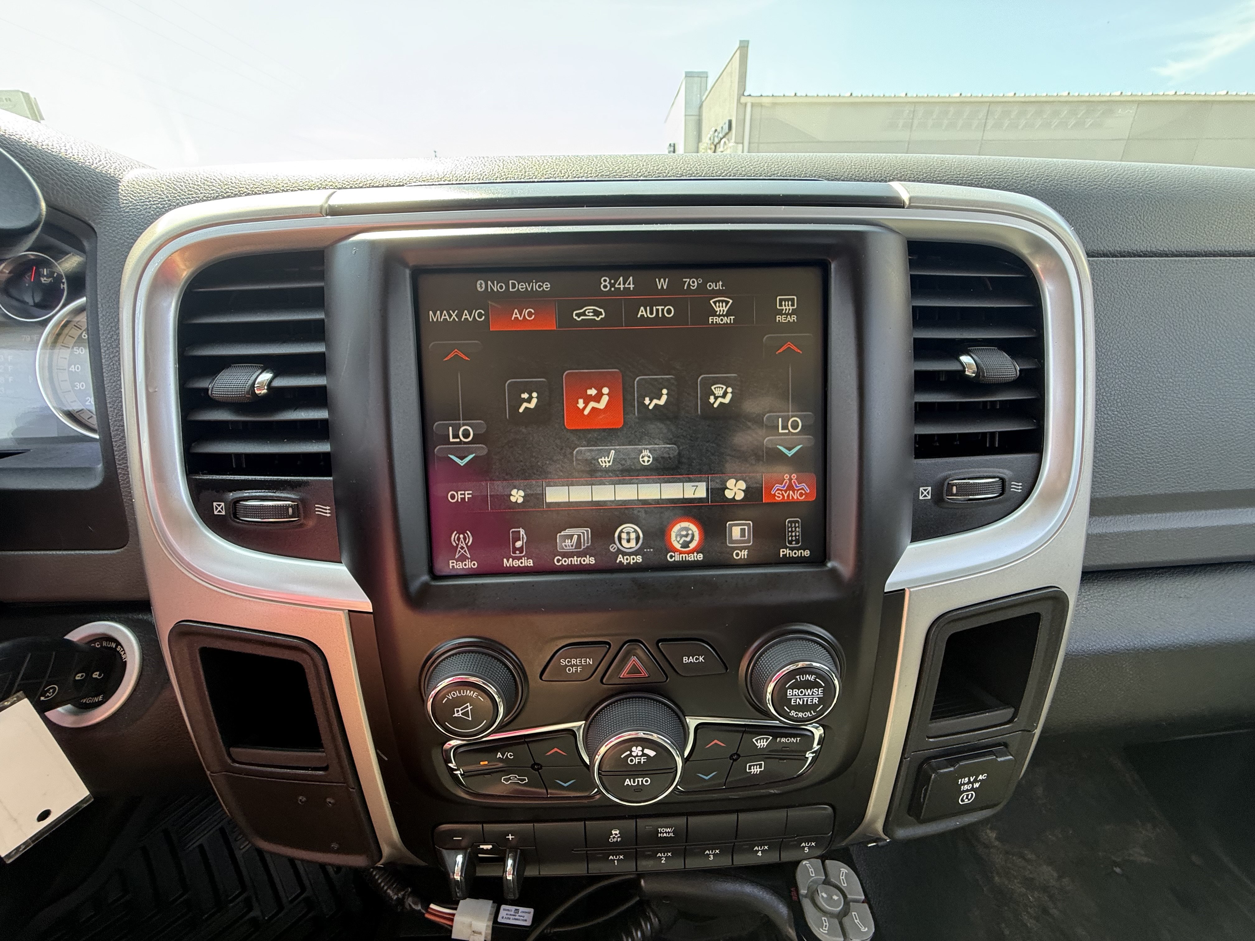 Used 2016 RAM 3500 SLT w/ Quick Order Package 27G SLT AWD/4WD image 25