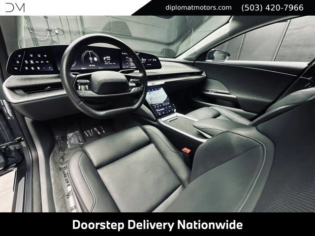 Used 2025 Lucid Air Pure RWD image 17